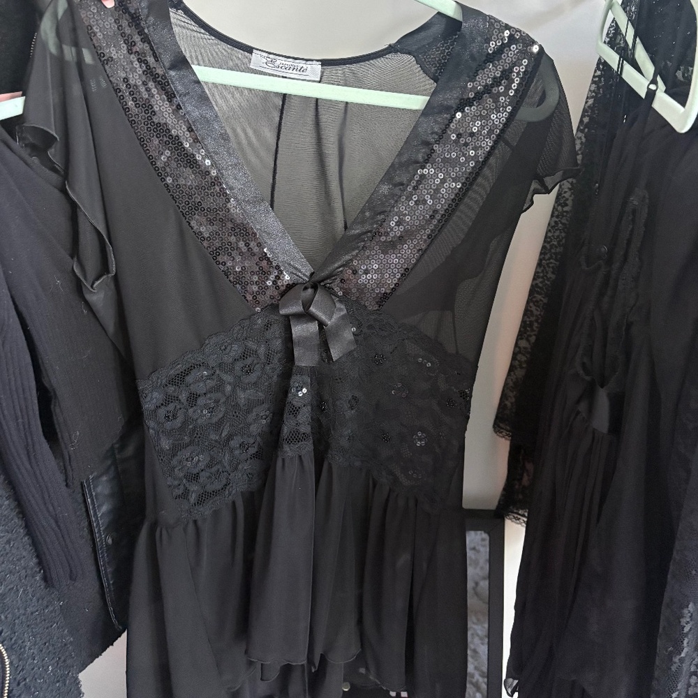 black vintage top
